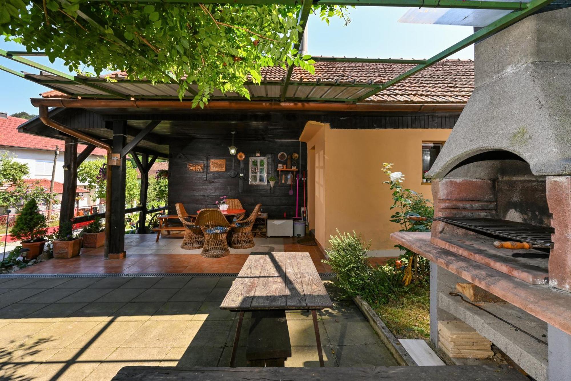 Kuca Viola, Traditional Wooden House In توهليج المظهر الخارجي الصورة
