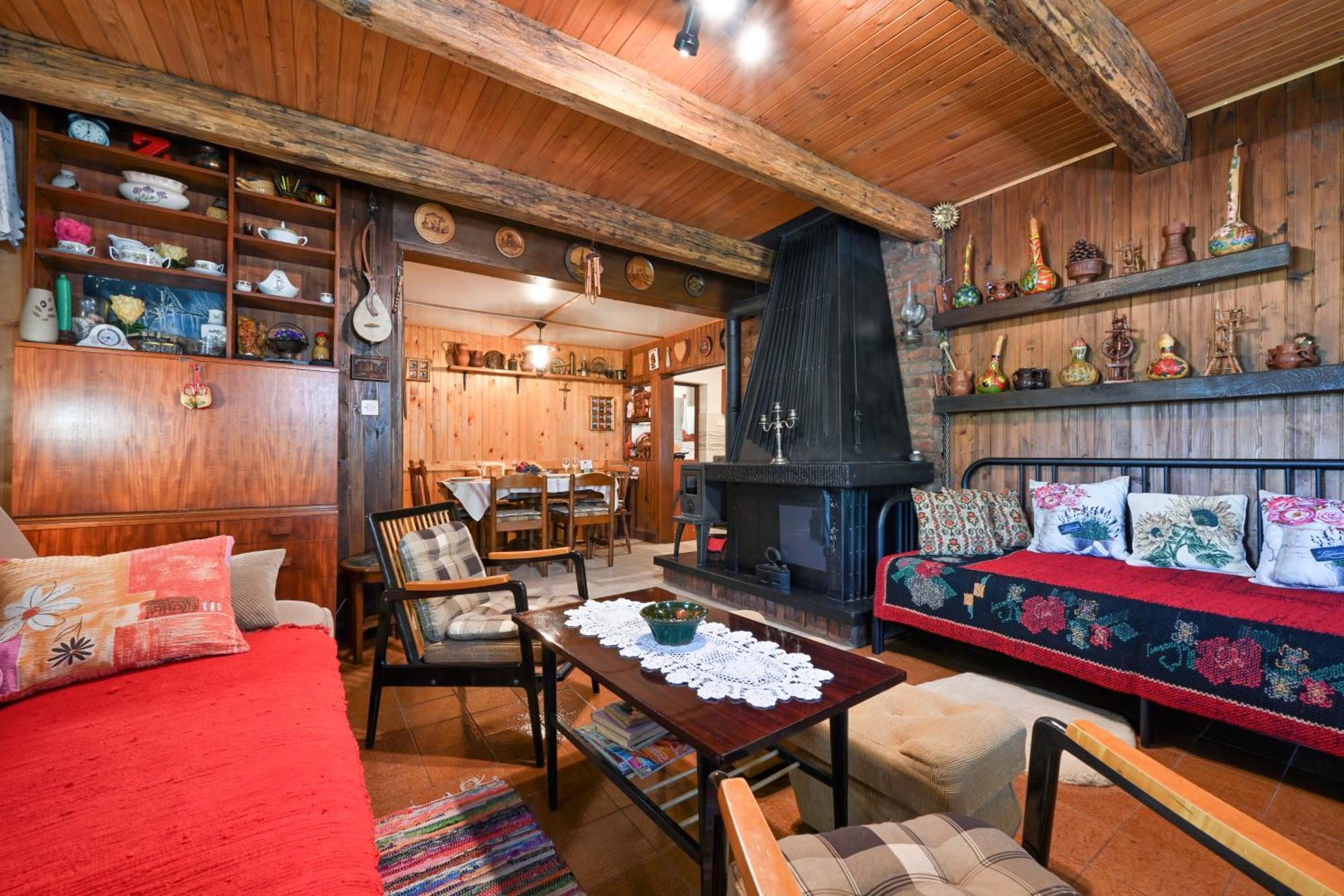 Kuca Viola, Traditional Wooden House In توهليج المظهر الخارجي الصورة